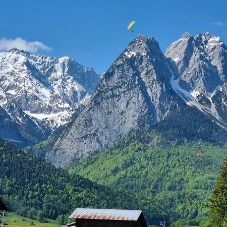 Haus Kreuzeckwiese - Self Catering شقة