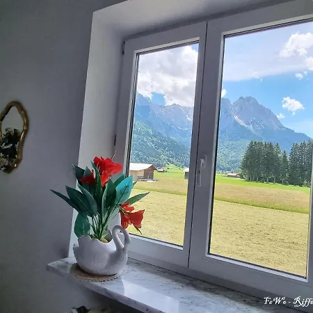 Haus Kreuzeckwiese - Self Catering