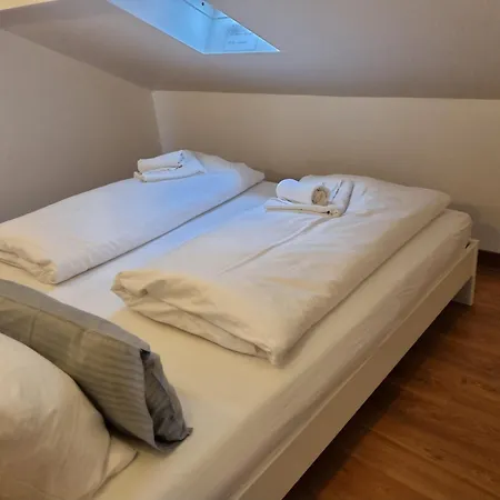 Haus Kreuzeckwiese - Self Catering Apartment *