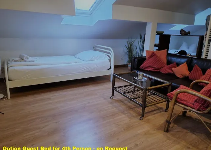 Haus Kreuzeckwiese - Self Catering גרמיש-פרטנקירכן
