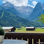アパート Haus Kreuzeckwiese - Self Catering *
