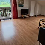 Haus Kreuzeckwiese - Self Catering ガルミッシュ・パルテンキルヒェン