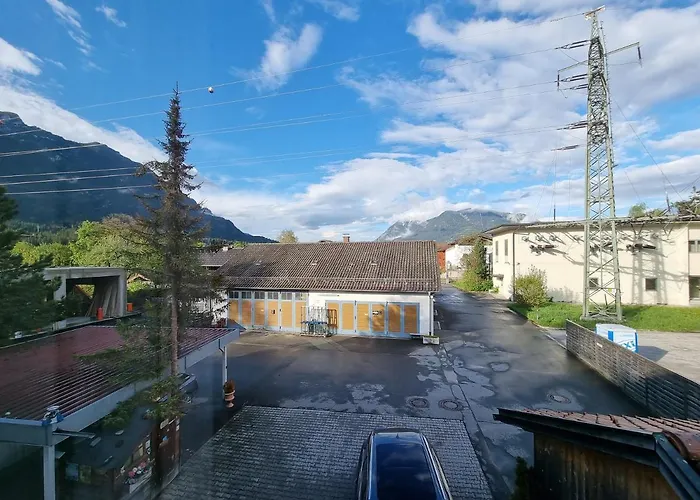 Haus Kreuzeckwiese - Self Catering * Garmisch-Partenkirchen
