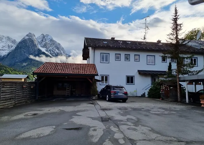 Apartment Haus Kreuzeckwiese - Self Catering Garmisch-Partenkirchen